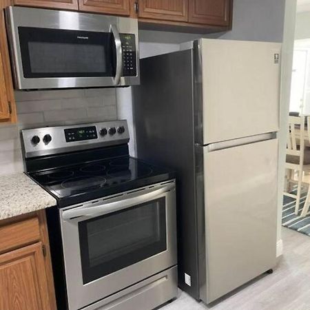 Cheerful Home Minutes From The Airport And Raymond James Stadium! 坦帕 外观 照片